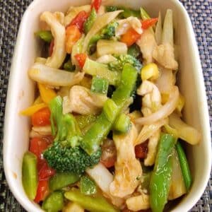 22 - Phad Priu Waan Kai