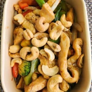 23 - Phad Kai Med Mamuang